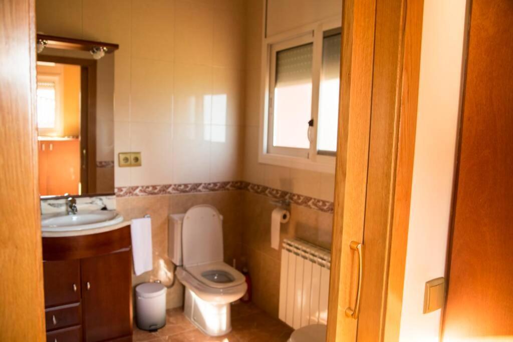 Casa Bella Con Piscina Villa กัลเดส เด มอนบุย ภายนอก รูปภาพ