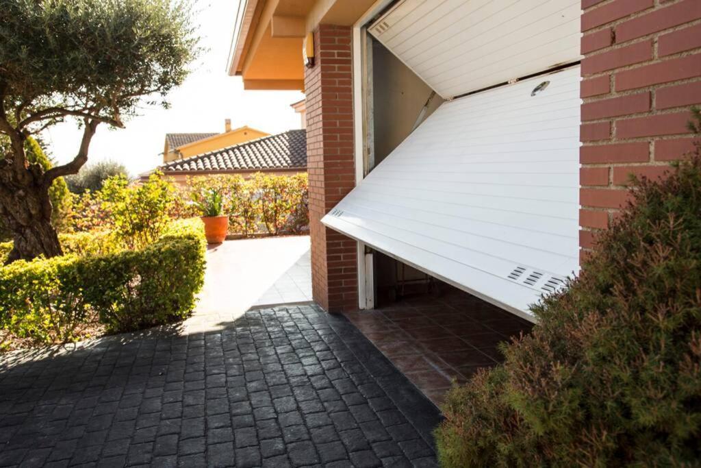 Casa Bella Con Piscina Villa กัลเดส เด มอนบุย ภายนอก รูปภาพ