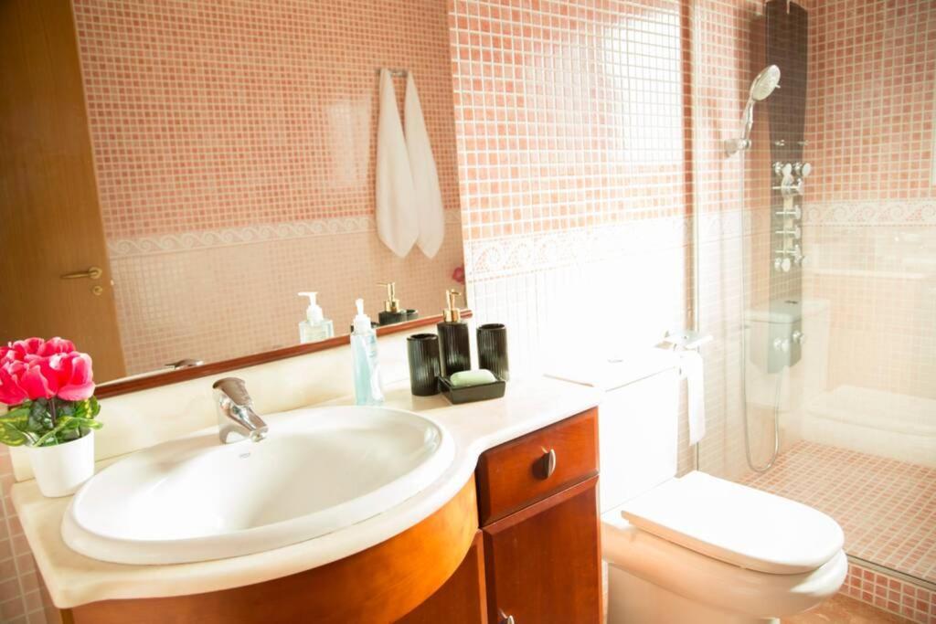 Casa Bella Con Piscina Villa กัลเดส เด มอนบุย ภายนอก รูปภาพ