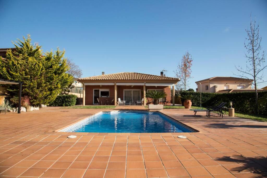 Casa Bella Con Piscina Villa กัลเดส เด มอนบุย ภายนอก รูปภาพ